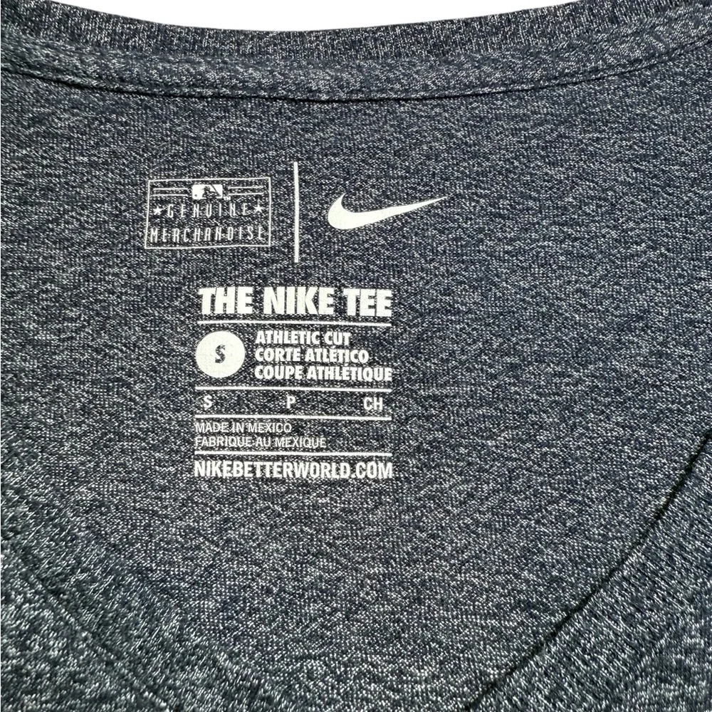 Nike Yankees Blue T-Shirt Women’s Small MLB New York Baseball Tee - Picture 3 of 5